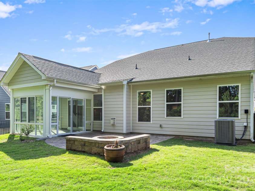 2658 Manor Stone Way, Indian Trail, NC 28079.  MLS# CAR4259713, YatesRealty ID 14835. 