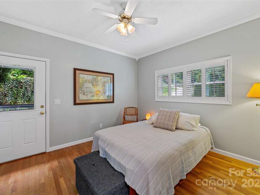 283 Grapevine Cove, Waynesville, NC 28785.  MLS# CAR4260835, YatesRealty ID 14836. 