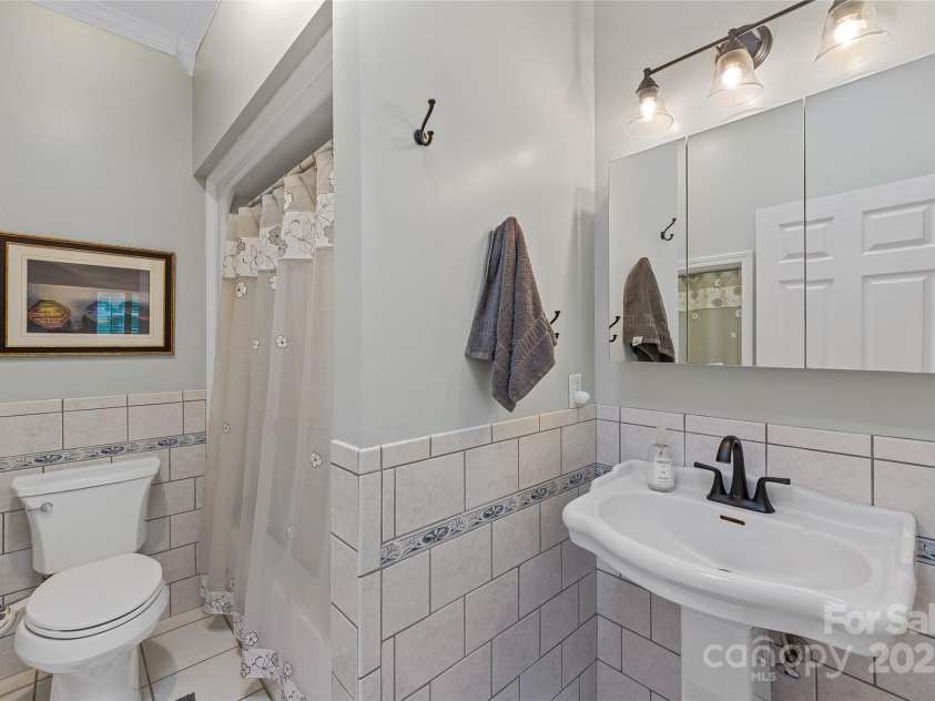 283 Grapevine Cove, Waynesville, NC 28785.  MLS# CAR4260835, YatesRealty ID 14836. 