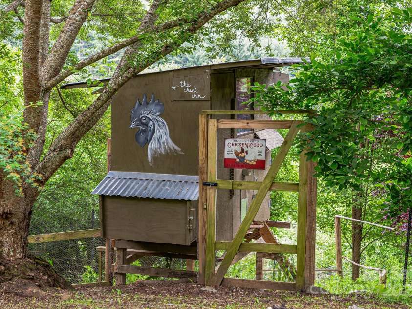 283 Grapevine Cove, Waynesville, NC 28785.  MLS# CAR4260835, YatesRealty ID 14836. The 