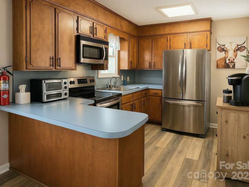 118 Sherwood Drive, Morganton, NC 28655.  MLS# CAR4239510, YatesRealty ID 14837. 