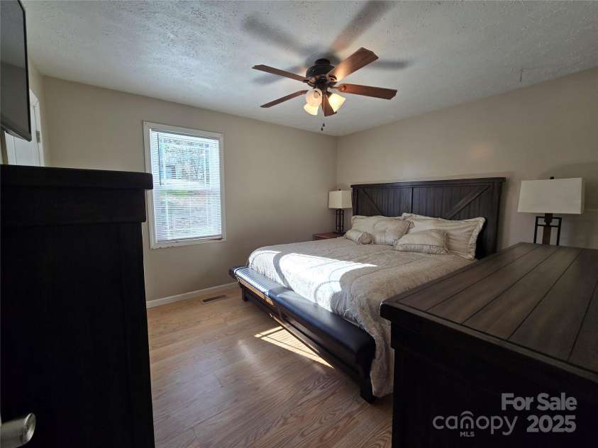 118 Sherwood Drive, Morganton, NC 28655.  MLS# CAR4239510, YatesRealty ID 14837. 