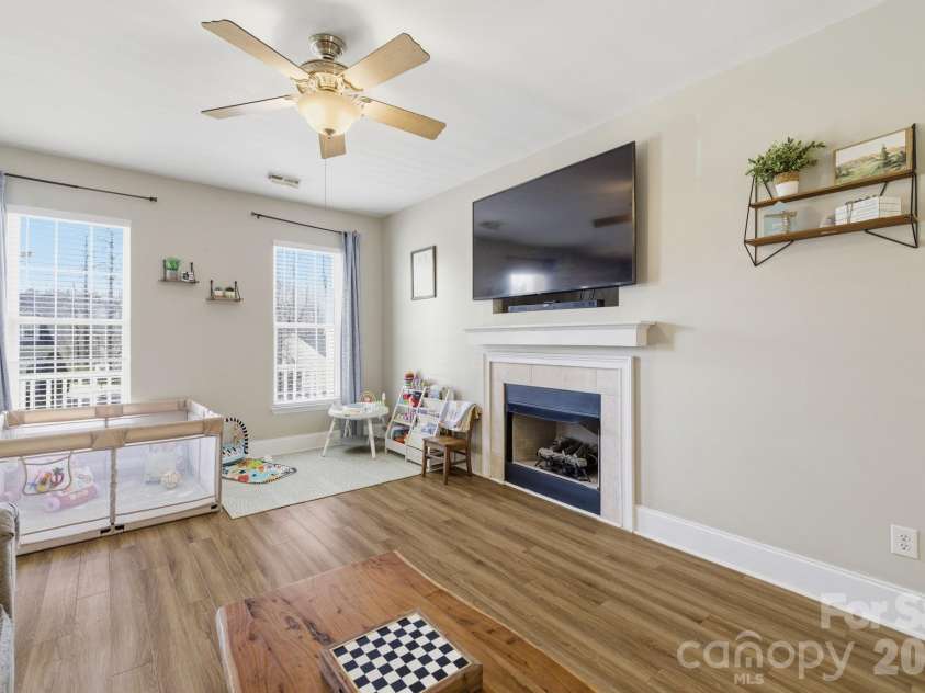 114 Riverton Drive, Statesville, NC 28625.  MLS# CAR4358549, YatesRealty ID 14838. 