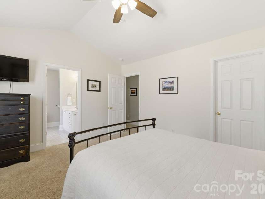 114 Riverton Drive, Statesville, NC 28625.  MLS# CAR4358549, YatesRealty ID 14838. 