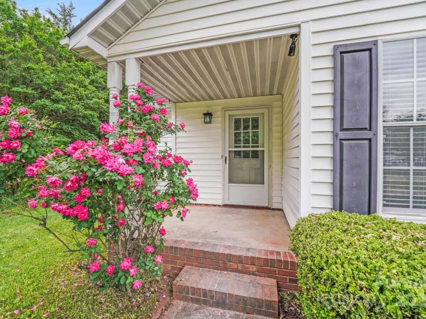 4227 Coopersdale Road, Charlotte, NC 28273.  MLS# CAR4250233, YatesRealty ID 14838. 