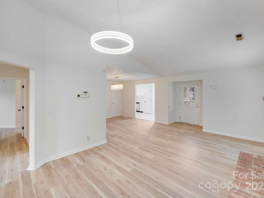 4227 Coopersdale Road, Charlotte, NC 28273.  MLS# CAR4250233, YatesRealty ID 14838. 