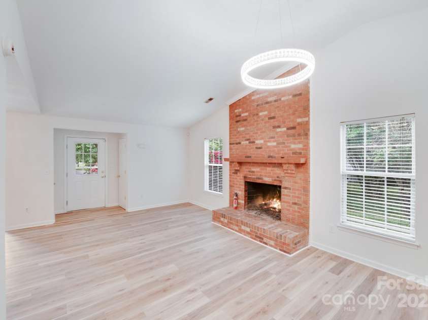 4227 Coopersdale Road, Charlotte, NC 28273.  MLS# CAR4250233, YatesRealty ID 14838. 