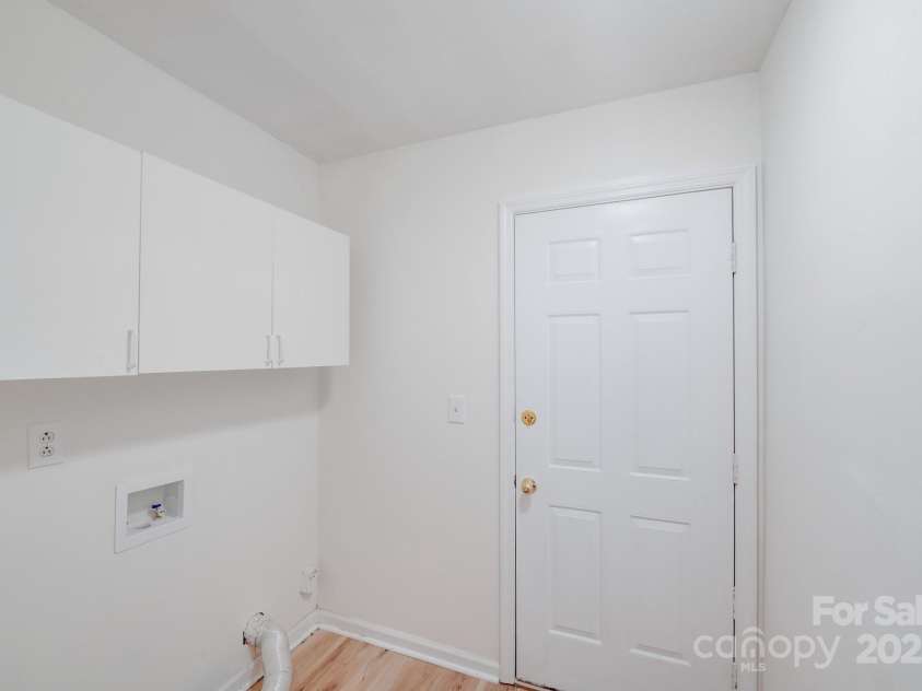 4227 Coopersdale Road, Charlotte, NC 28273.  MLS# CAR4250233, YatesRealty ID 14838. 
