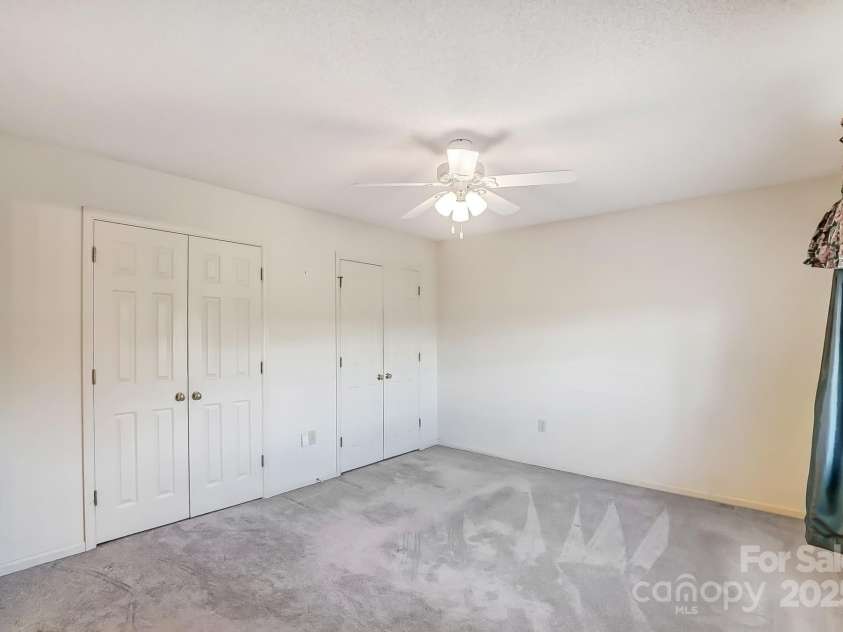 1022 Kannapolis Parkway, Concord, NC 28027.  MLS# CAR4228750, YatesRealty ID 14839. 