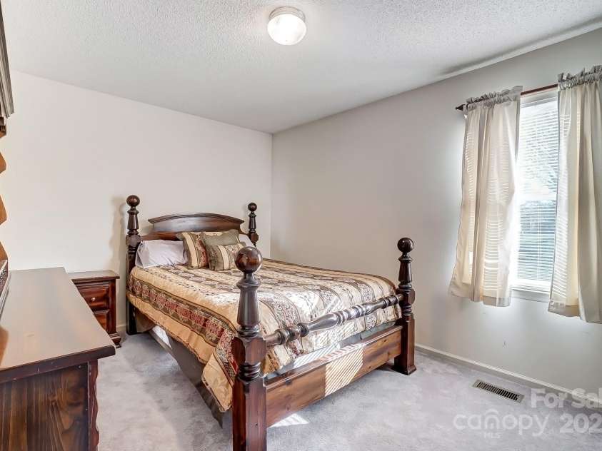 1022 Kannapolis Parkway, Concord, NC 28027.  MLS# CAR4228750, YatesRealty ID 14839. 