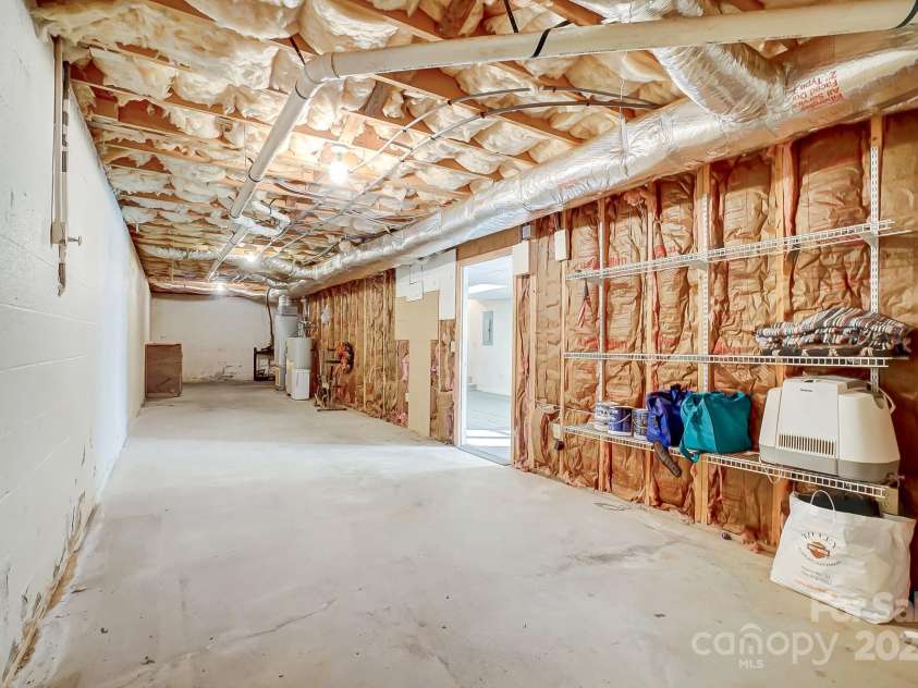 1022 Kannapolis Parkway, Concord, NC 28027.  MLS# CAR4228750, YatesRealty ID 14839. 