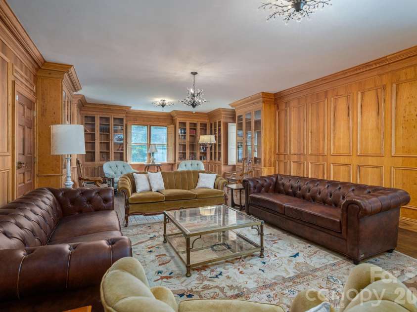 1233 General Hoke Drive, Lincolnton, NC 28092.  MLS# CAR4367723, YatesRealty ID 14839. 