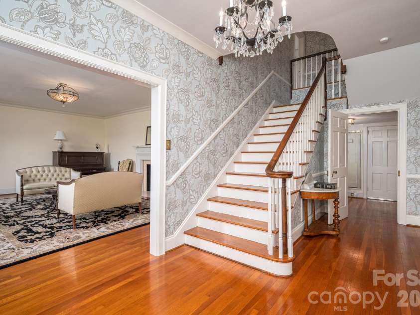 1233 General Hoke Drive, Lincolnton, NC 28092.  MLS# CAR4367723, YatesRealty ID 14839. 