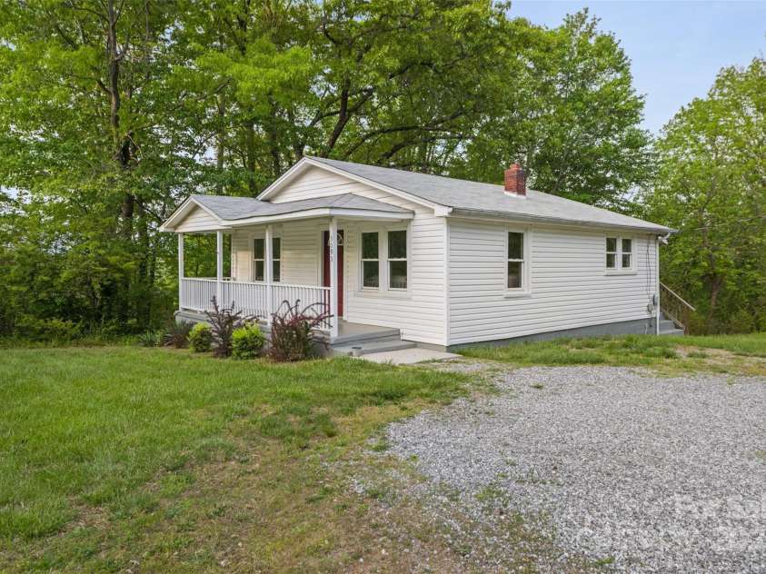 3093 Flat Gap Road, Valdese, NC 28690.  MLS# CAR4250096, YatesRealty ID 14840. 