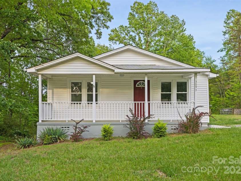 3093 Flat Gap Road, Valdese, NC 28690.  MLS# CAR4250096, YatesRealty ID 14840. 