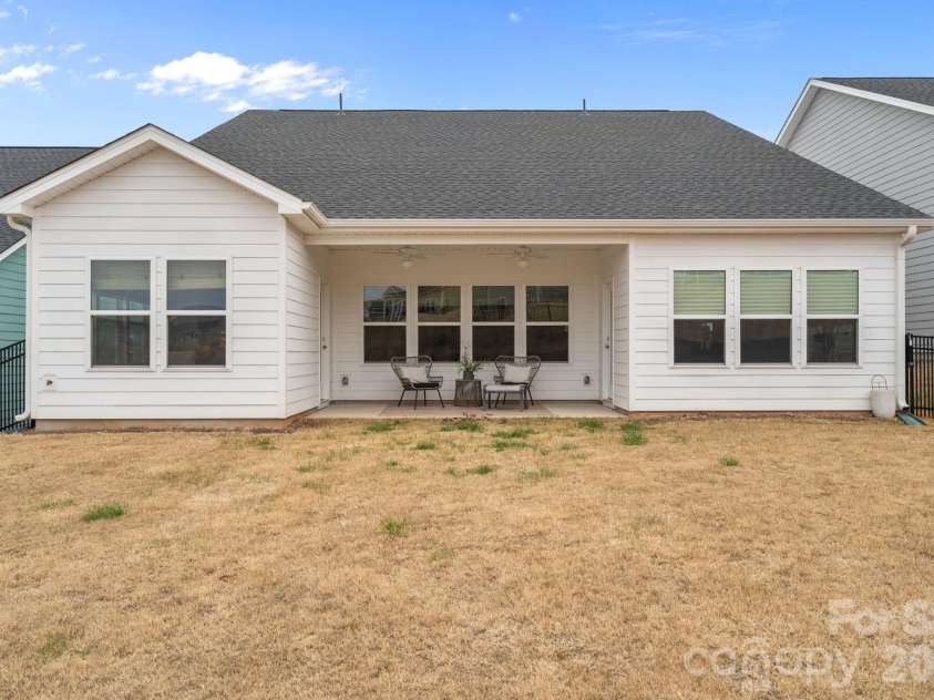 157 Montgomery Place, Mount Gilead, NC 27306.  MLS# CAR4349923, YatesRealty ID 14841. 