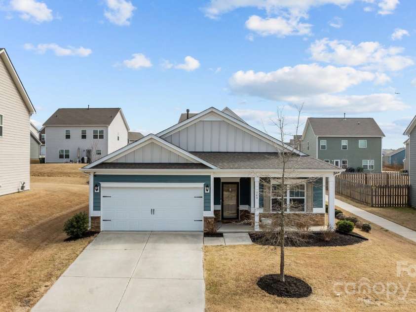 340 Crandon Road, Mount Holly, NC 28120.  MLS# CAR4230516, YatesRealty ID 14841. 