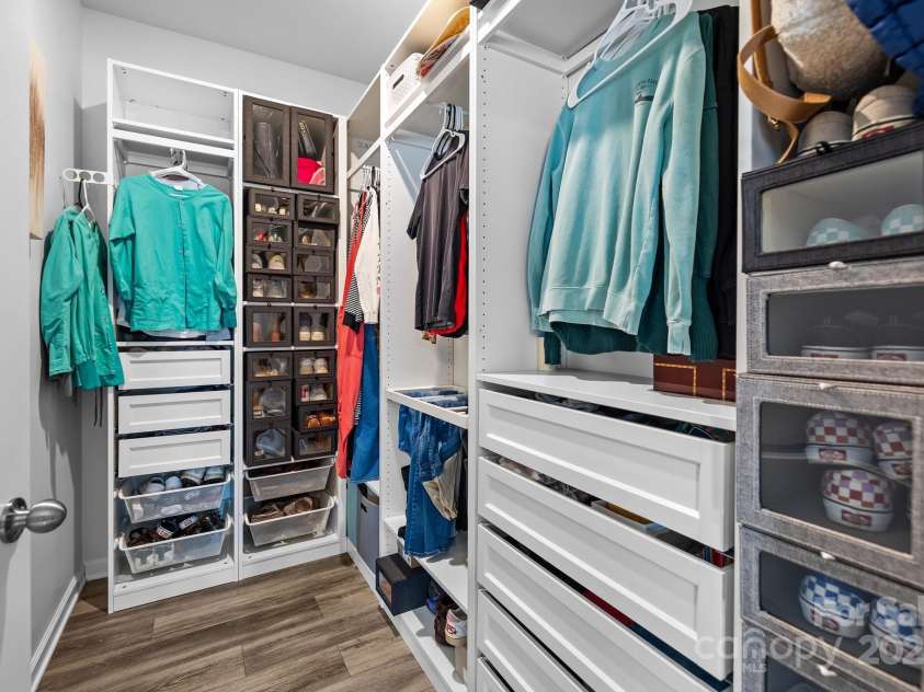 340 Crandon Road, Mount Holly, NC 28120.  MLS# CAR4230516, YatesRealty ID 14841. 