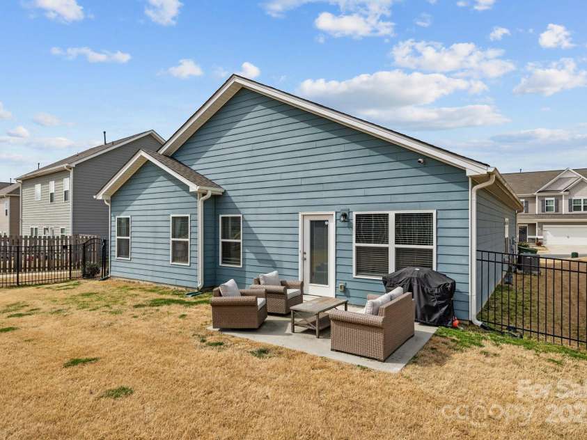 340 Crandon Road, Mount Holly, NC 28120.  MLS# CAR4230516, YatesRealty ID 14841. 