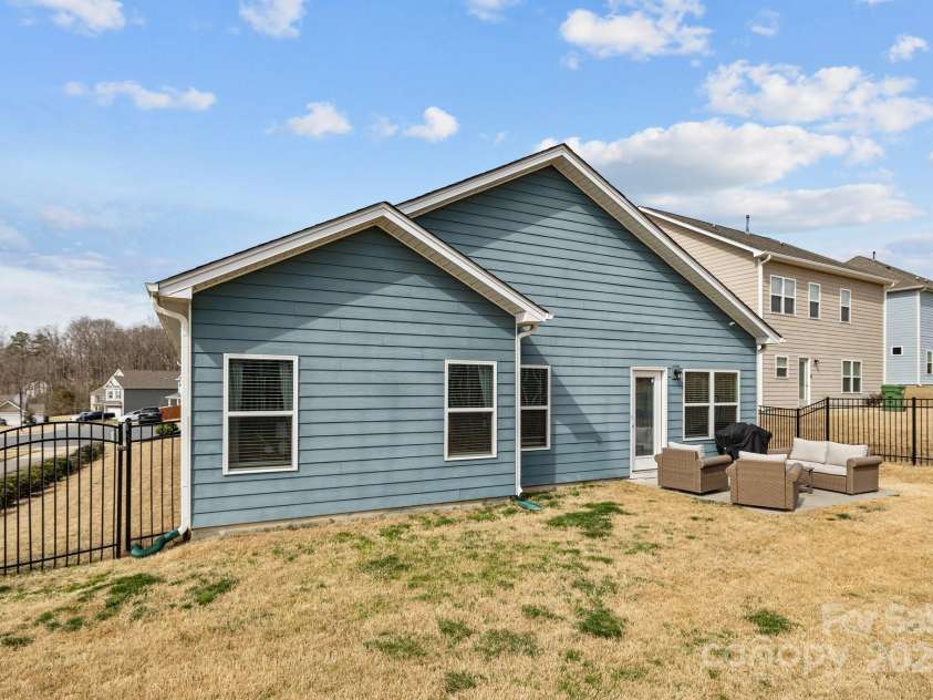 340 Crandon Road, Mount Holly, NC 28120.  MLS# CAR4230516, YatesRealty ID 14841. 