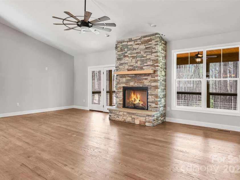 1356 Brightwater Drive, Hendersonville, NC 28739.  MLS# CAR4242323, YatesRealty ID 14842. 