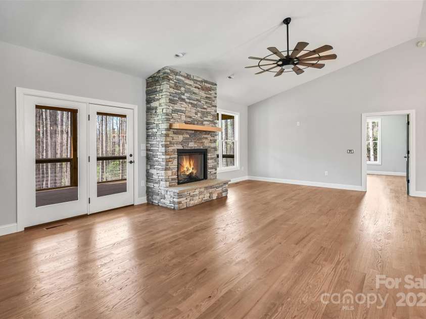 1356 Brightwater Drive, Hendersonville, NC 28739.  MLS# CAR4242323, YatesRealty ID 14842. 