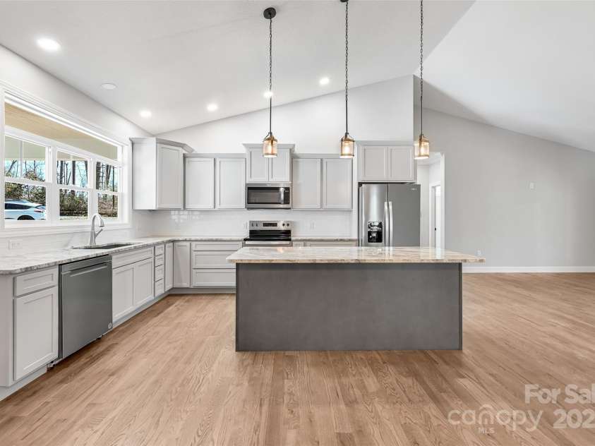 1356 Brightwater Drive, Hendersonville, NC 28739.  MLS# CAR4242323, YatesRealty ID 14842. 