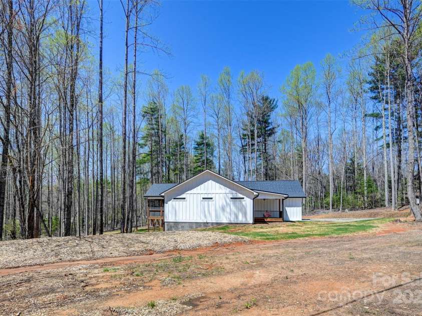 1356 Brightwater Drive, Hendersonville, NC 28739.  MLS# CAR4242323, YatesRealty ID 14842. 