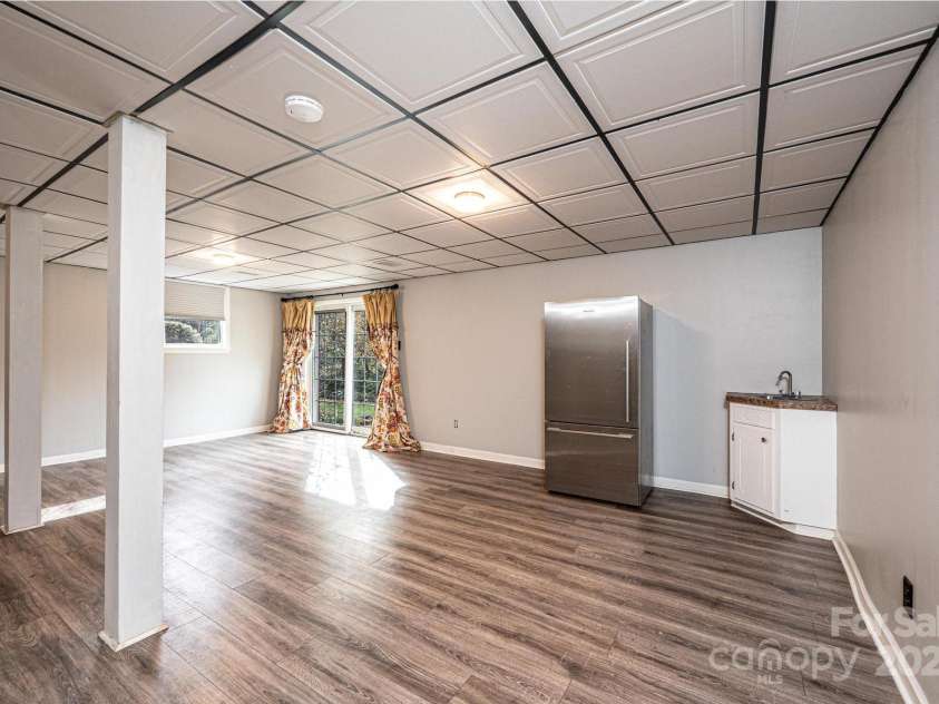 710 4th Avenue, Conover, NC 28613.  MLS# CAR4321618, YatesRealty ID 14842. 