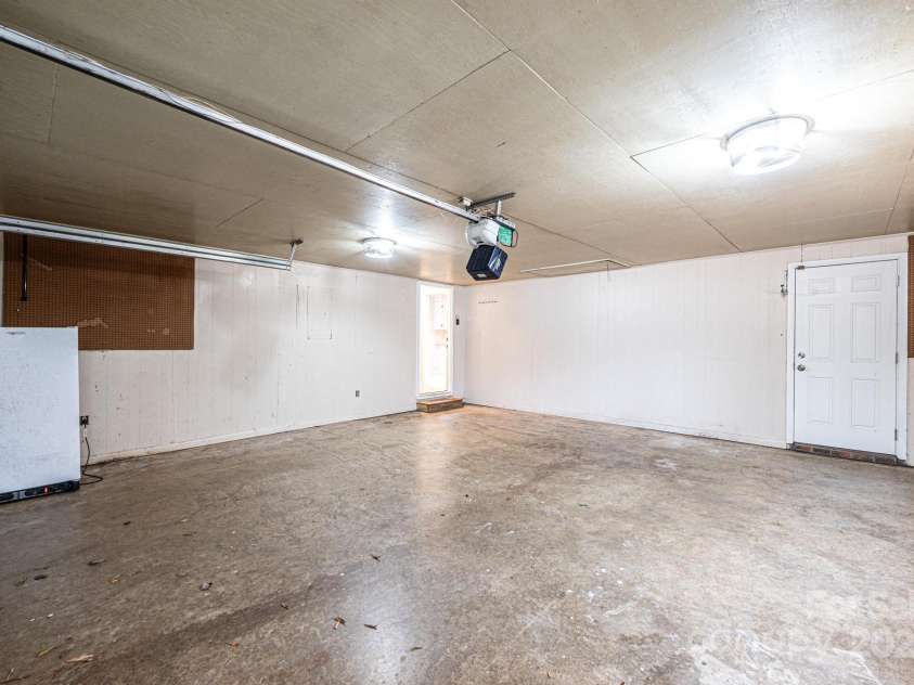 710 4th Avenue, Conover, NC 28613.  MLS# CAR4321618, YatesRealty ID 14842. 