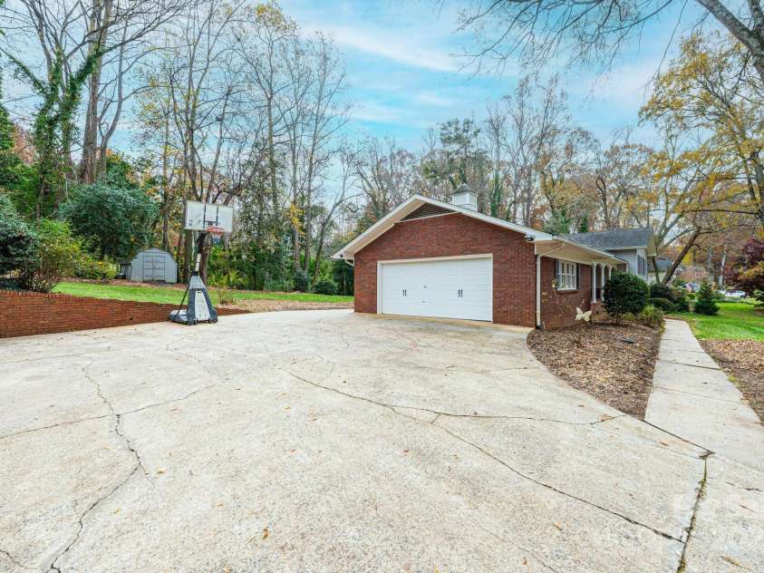 710 4th Avenue, Conover, NC 28613.  MLS# CAR4321618, YatesRealty ID 14842. 