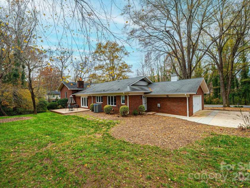 710 4th Avenue, Conover, NC 28613.  MLS# CAR4321618, YatesRealty ID 14842. 