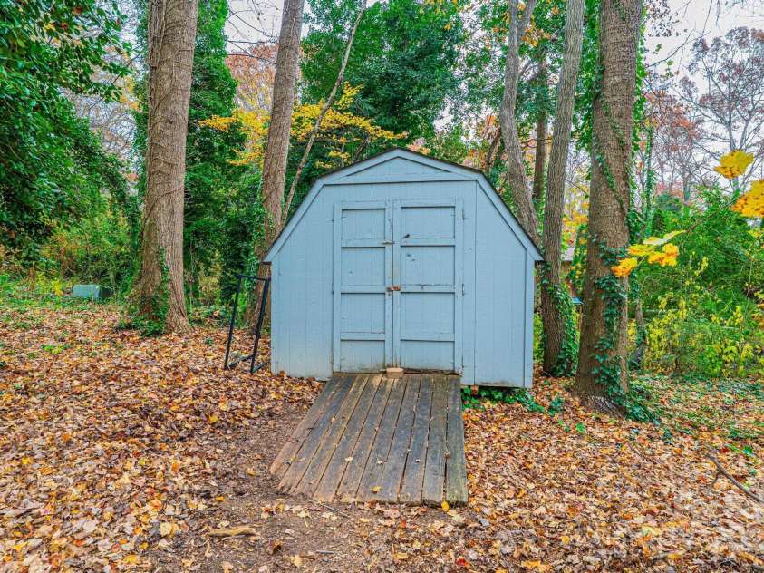 710 4th Avenue, Conover, NC 28613.  MLS# CAR4321618, YatesRealty ID 14842. 