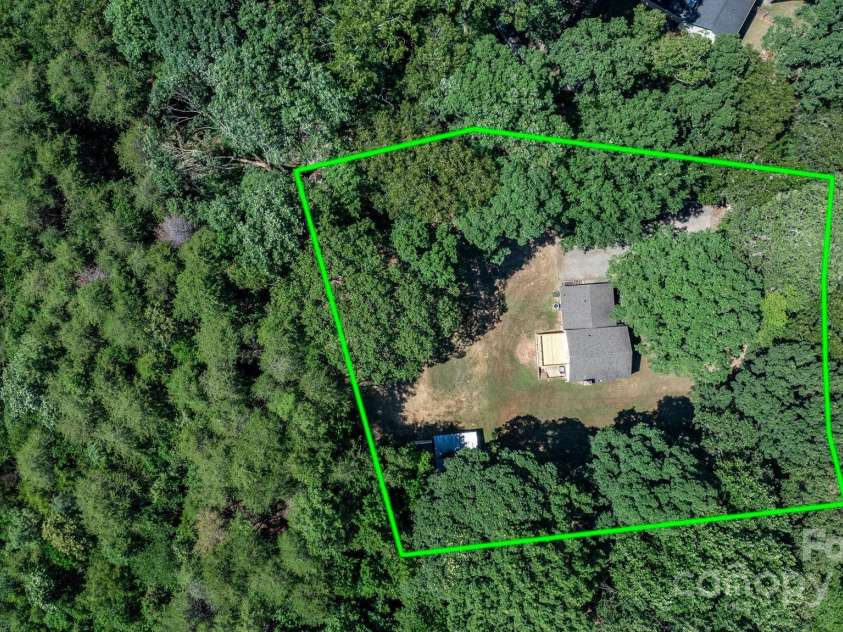 4603 Oakwood Circle, Gastonia, NC 28056.  MLS# CAR4284974, YatesRealty ID 14844. 