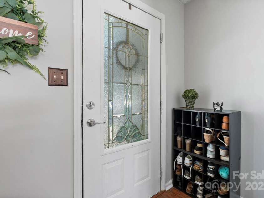4603 Oakwood Circle, Gastonia, NC 28056.  MLS# CAR4284974, YatesRealty ID 14844. 