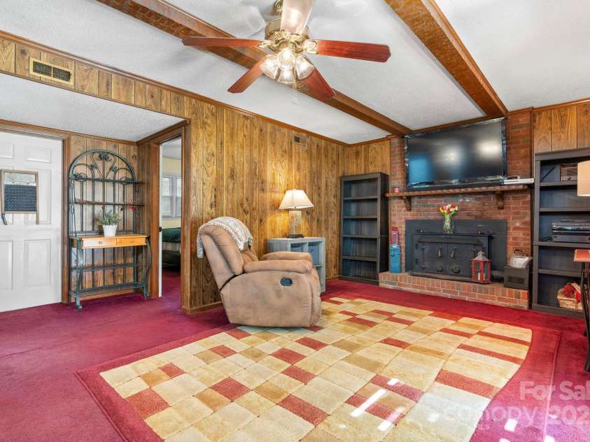 4603 Oakwood Circle, Gastonia, NC 28056.  MLS# CAR4284974, YatesRealty ID 14844. 