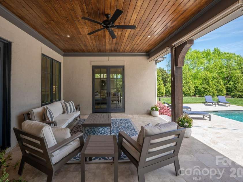 8008 Skye Lochs Drive, Waxhaw, NC 28173.  MLS# CAR4367926, YatesRealty ID 14845. 