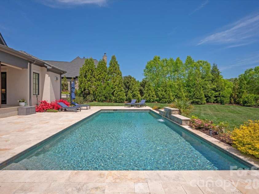 8008 Skye Lochs Drive, Waxhaw, NC 28173.  MLS# CAR4367926, YatesRealty ID 14845. 