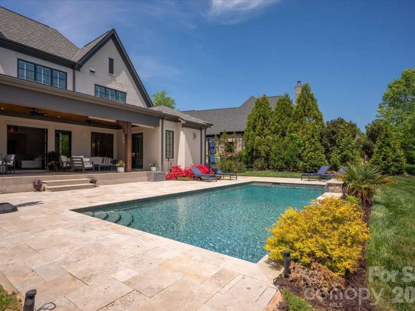 8008 Skye Lochs Drive, Waxhaw, NC 28173.  MLS# CAR4367926, YatesRealty ID 14845. 