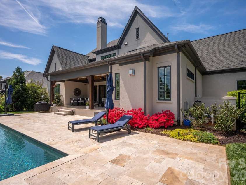 8008 Skye Lochs Drive, Waxhaw, NC 28173.  MLS# CAR4367926, YatesRealty ID 14845. 