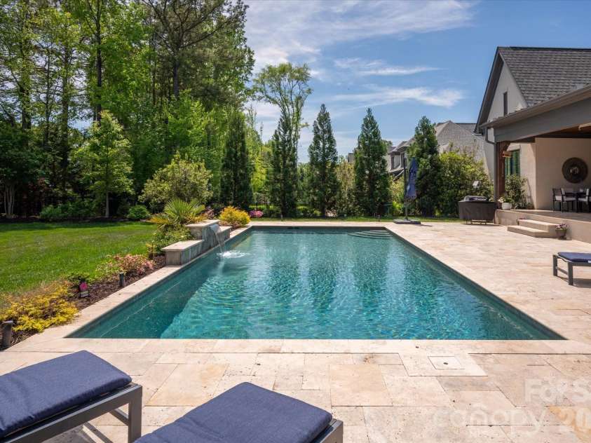 8008 Skye Lochs Drive, Waxhaw, NC 28173.  MLS# CAR4367926, YatesRealty ID 14845. 