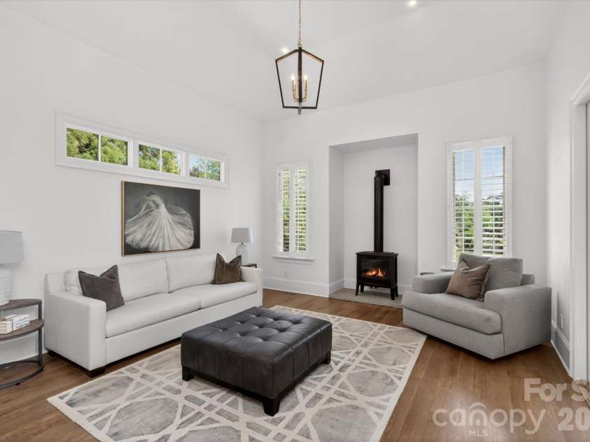 8008 Skye Lochs Drive, Waxhaw, NC 28173.  MLS# CAR4367926, YatesRealty ID 14845. Keeping Room