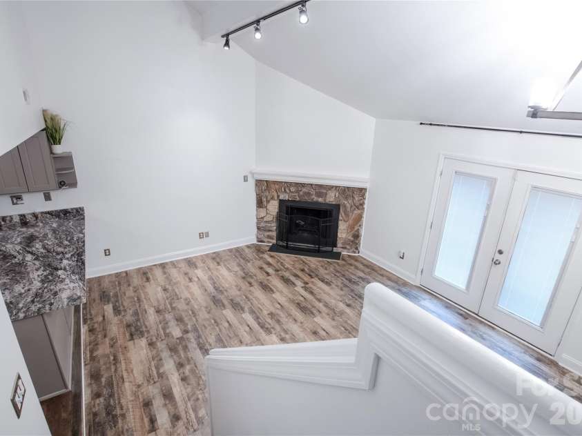 100 Willow Run Drive, Gastonia, NC 28056.  MLS# CAR4372992, YatesRealty ID 14849. 