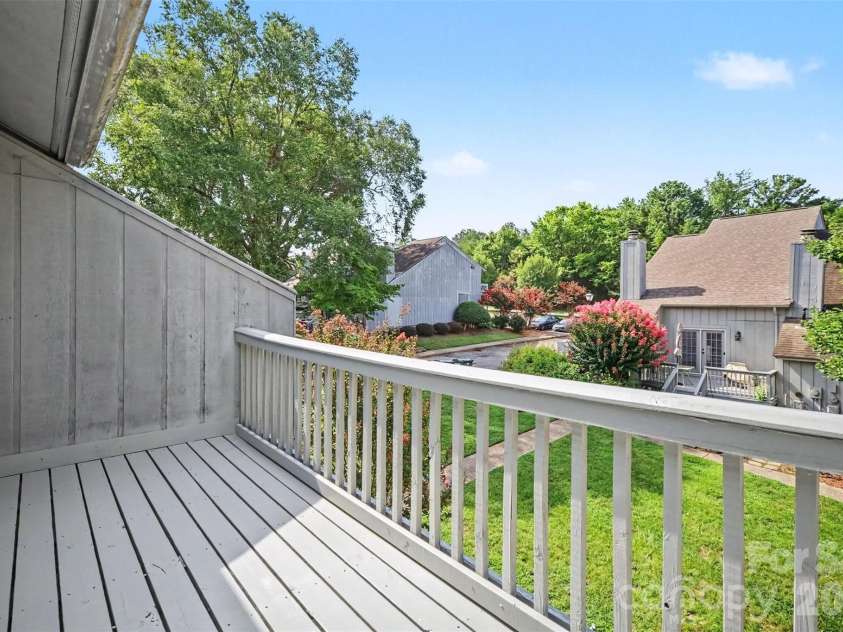 100 Willow Run Drive, Gastonia, NC 28056.  MLS# CAR4414074, YatesRealty ID 14849. Upper level deck