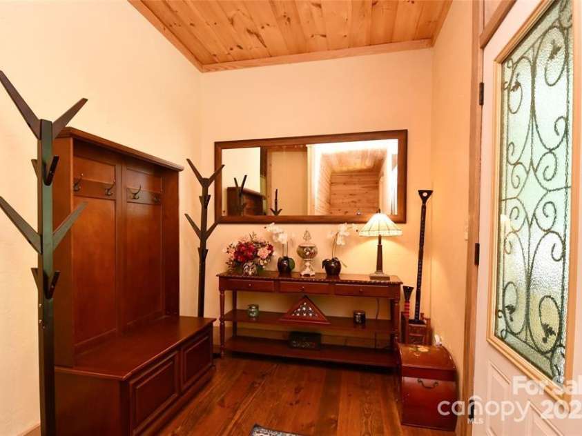 37 Green Briar Lane, Green Mountain, NC 28740.  MLS# CAR4229346, YatesRealty ID 1485. 