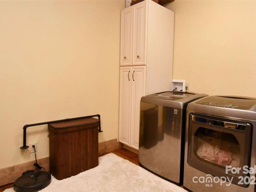 37 Green Briar Lane, Green Mountain, NC 28740.  MLS# CAR4229346, YatesRealty ID 1485. 