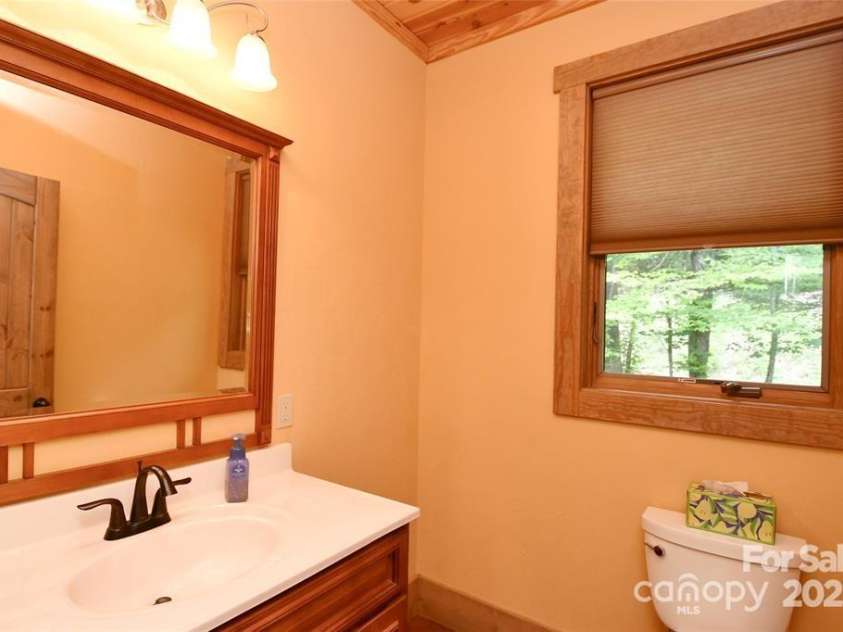37 Green Briar Lane, Green Mountain, NC 28740.  MLS# CAR4229346, YatesRealty ID 1485. 