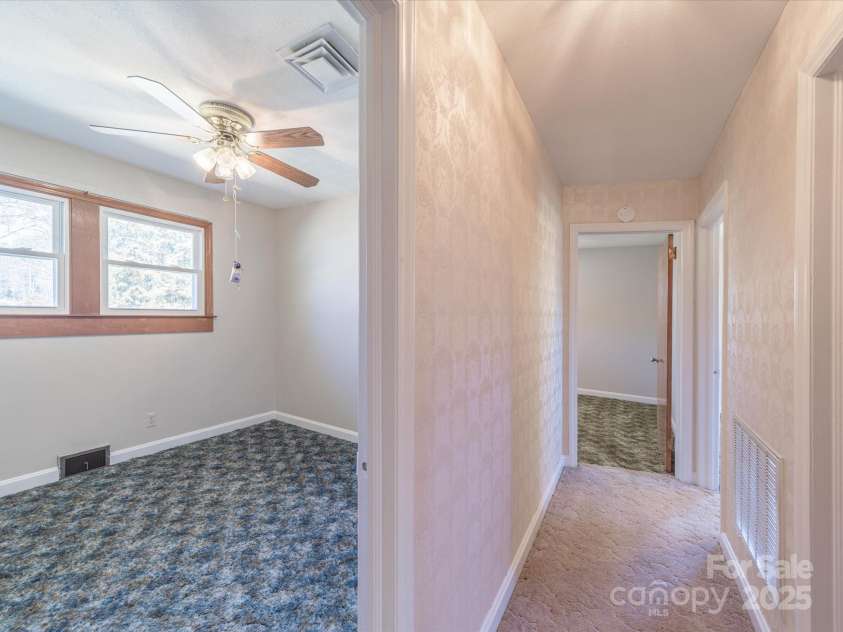 2310 Clay Street, Kannapolis, NC 28083.  MLS# CAR4231335, YatesRealty ID 14850. Hallway