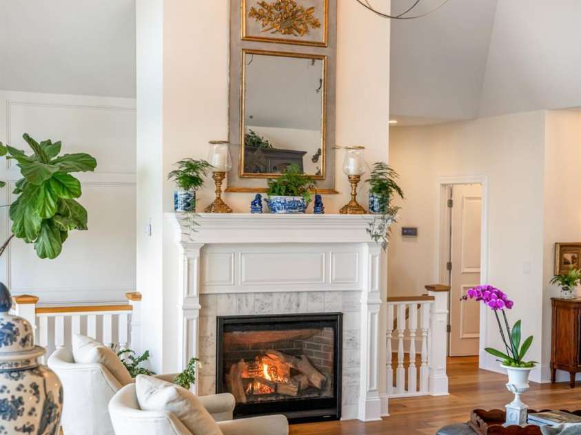 89 Snow Ridge Drive, Hendersonville, NC 28792.  MLS# CAR4360125, YatesRealty ID 14850. 