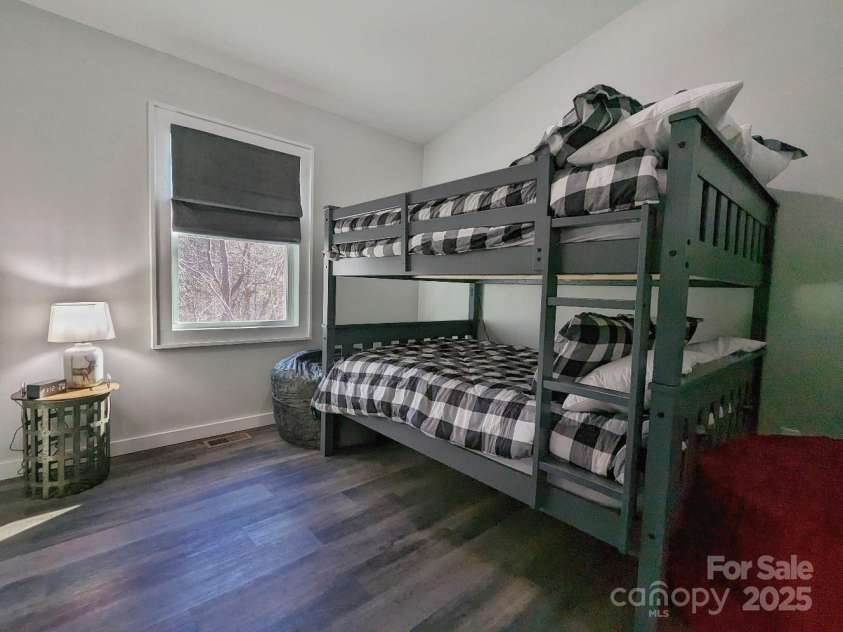 600 Pinewood Drive, Waynesville, NC 28786.  MLS# CAR4216551, YatesRealty ID 14852. 